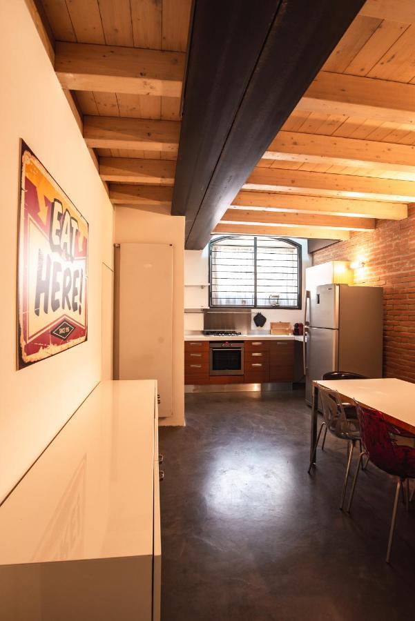 Luxury Industrial Apt Vicino Al Centro Con Garage ブレシア エクステリア 写真