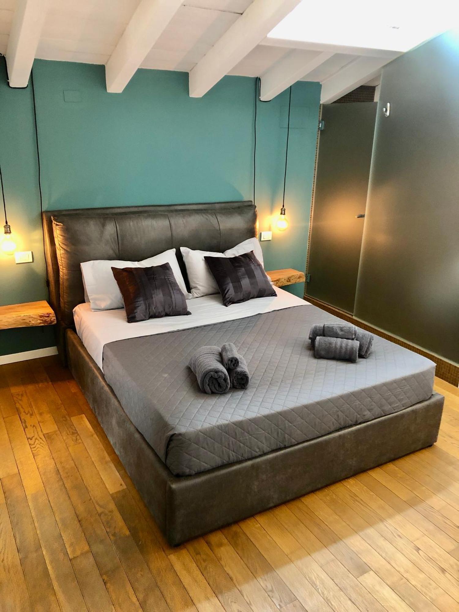 Luxury Industrial Apt Vicino Al Centro Con Garage ブレシア エクステリア 写真